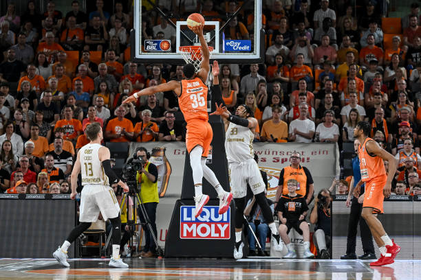 有表现出明 有表现出明