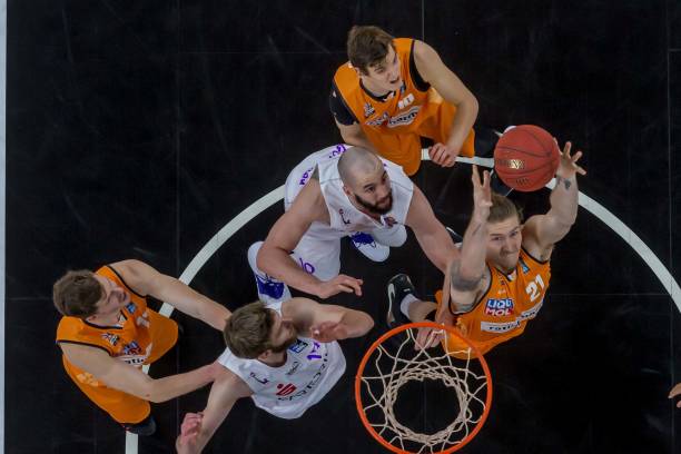 力求精准 力求精准